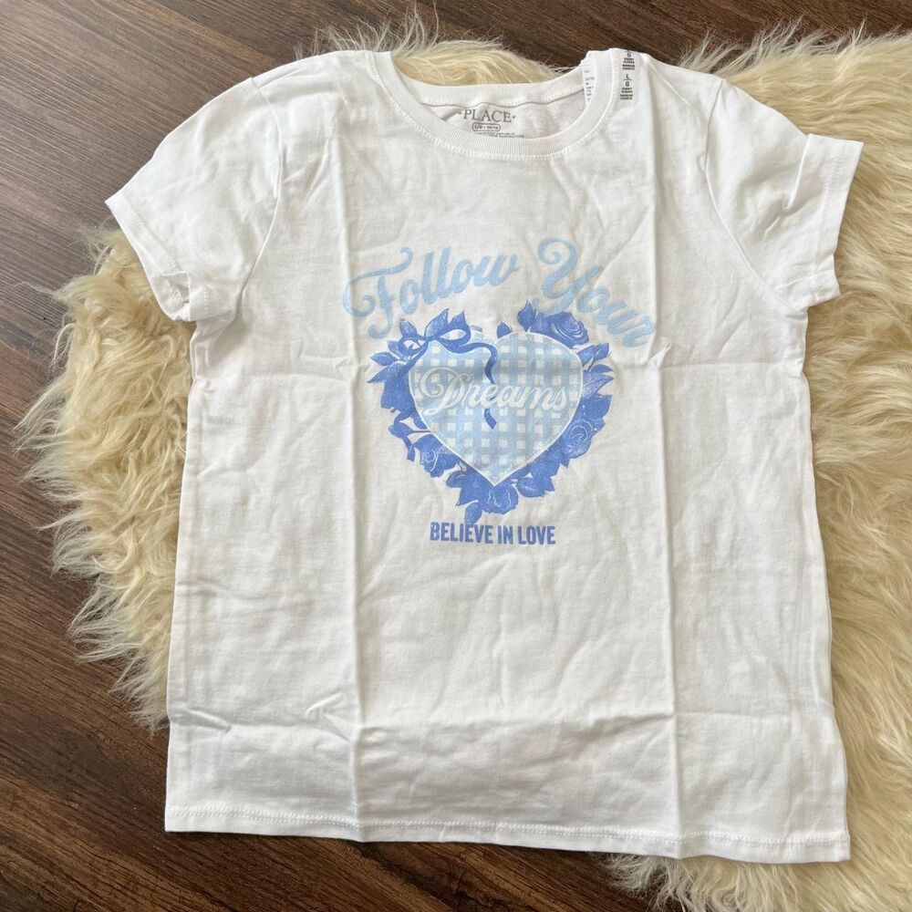 NWT Girls Follow Your Heart Graphic Tee - white Size L 10 / 12